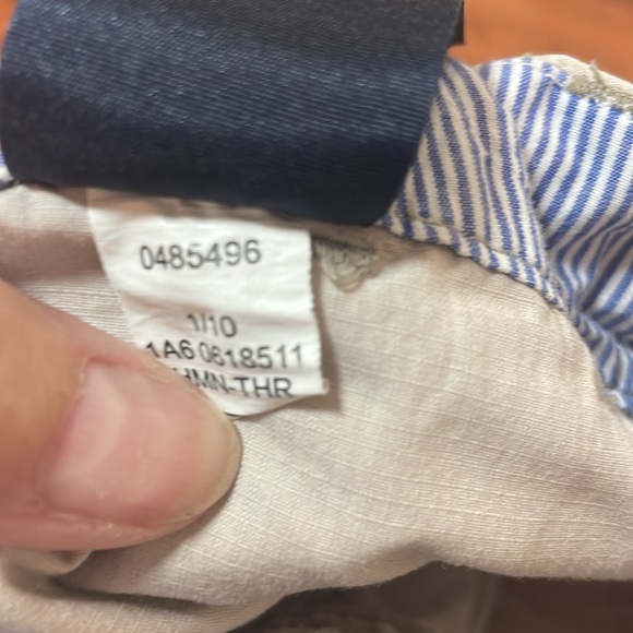 Tommy Hilfiger 2010s Khaki Shorts, low rise , 2 - Picture 6 of 7